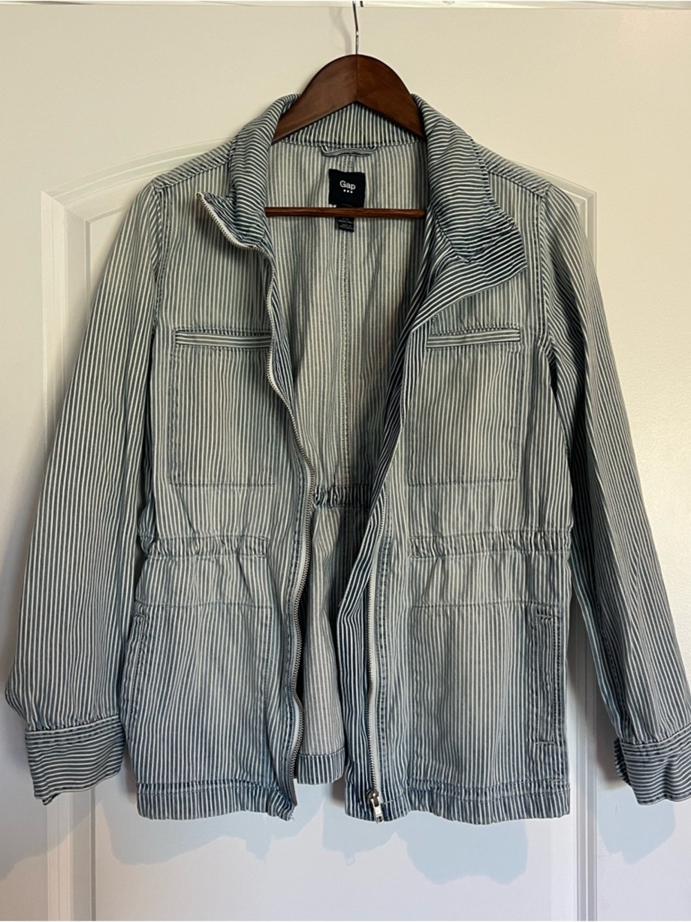 GAP Women's Light Blue and White Pinstripe Denim Utility Jacket - Picture 1 of 8